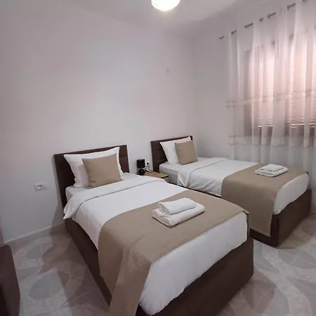Villa Yucca Vlore Exterior photo