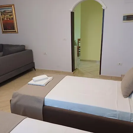 Villa Yucca Vlore Exterior photo