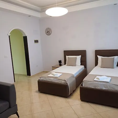 Villa Yucca Vlore Exterior photo