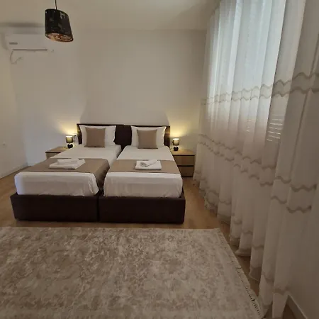 Villa Yucca Vlore Exterior photo